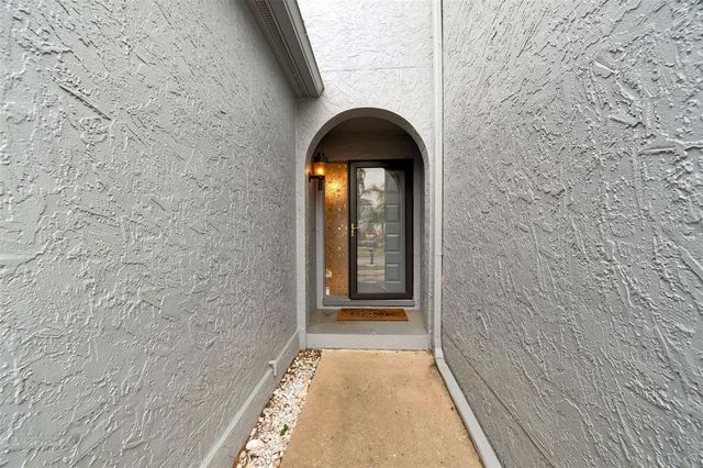 6320 GRAND BAHAMA CIRCLE 6320, Tampa, FL 33615