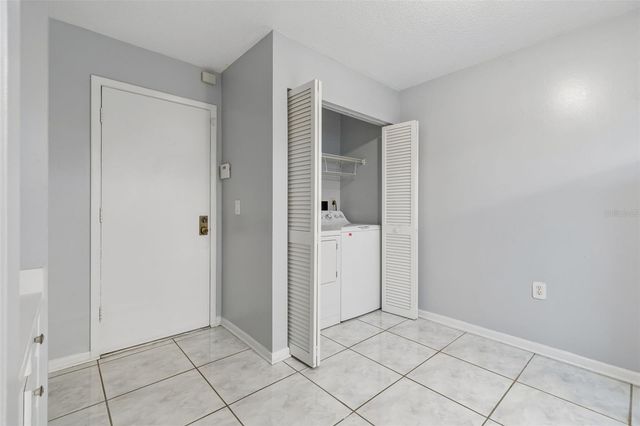 6320 GRAND BAHAMA CIRCLE 6320, Tampa, FL 33615