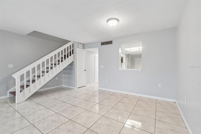 6320 GRAND BAHAMA CIRCLE 6320, Tampa, FL 33615