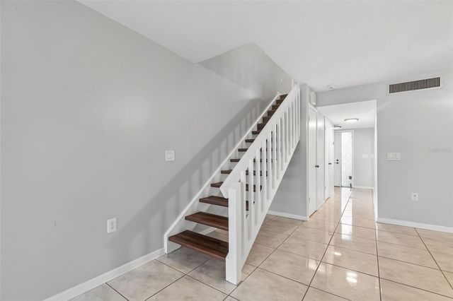 6320 GRAND BAHAMA CIRCLE 6320, Tampa, FL 33615