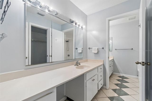 6320 GRAND BAHAMA CIRCLE 6320, Tampa, FL 33615