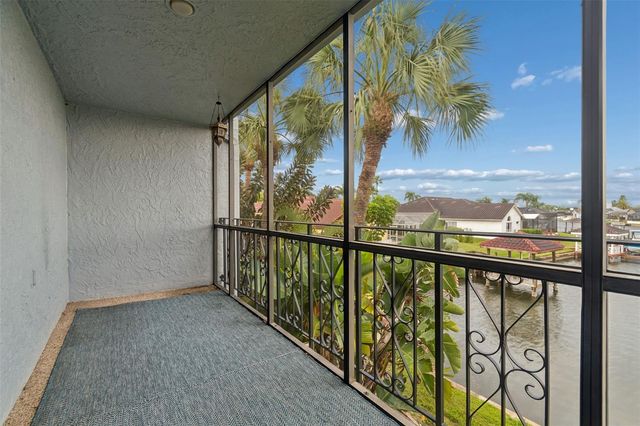 6320 GRAND BAHAMA CIRCLE 6320, Tampa, FL 33615