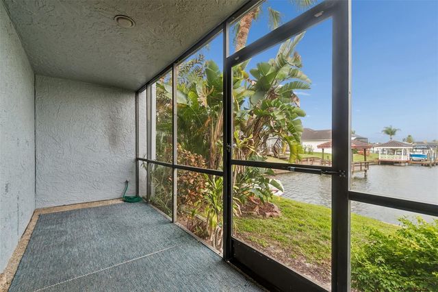 6320 GRAND BAHAMA CIRCLE 6320, Tampa, FL 33615