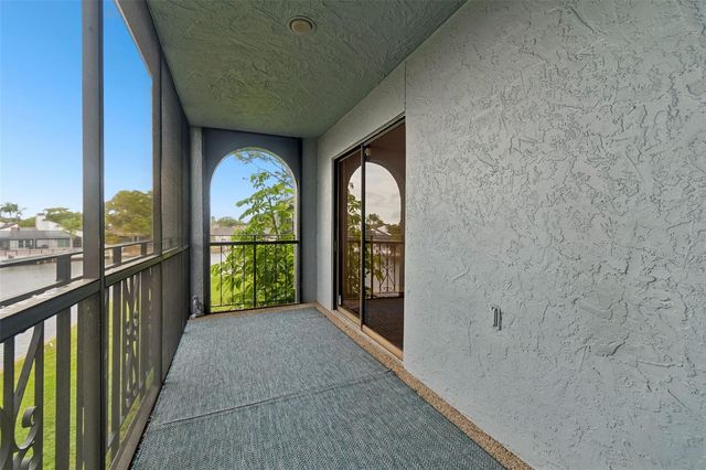 6320 GRAND BAHAMA CIRCLE 6320, Tampa, FL 33615