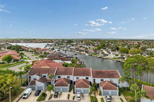 6320 GRAND BAHAMA CIRCLE 6320, Tampa, FL 33615