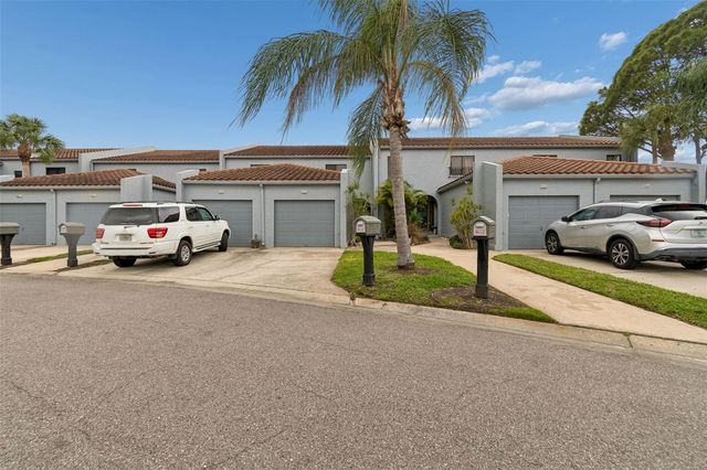 6320 GRAND BAHAMA CIRCLE 6320, Tampa, FL 33615