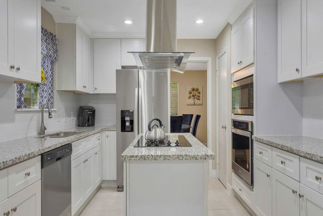 12025 Acorn Oak Street, The Woodlands, TX 77380