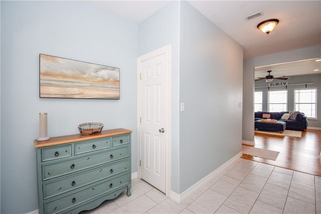 2006 First St, Bayside, TX 78340