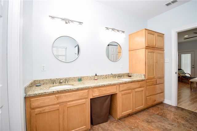2006 First St, Bayside, TX 78340