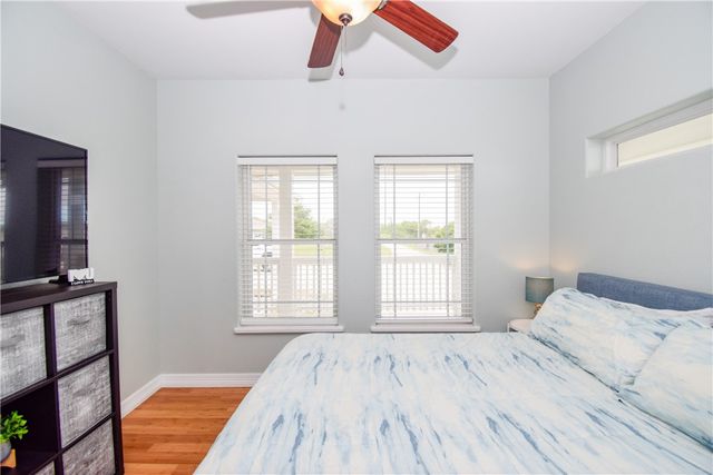 2006 First St, Bayside, TX 78340