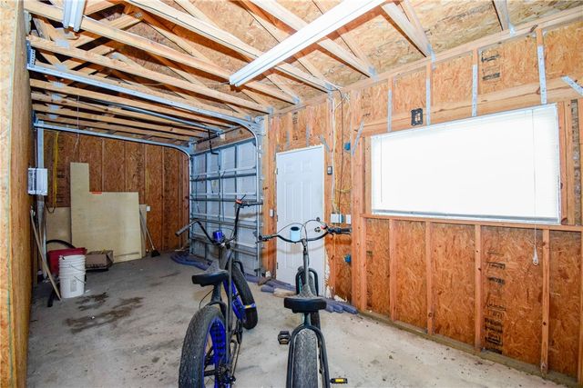 2006 First St, Bayside, TX 78340