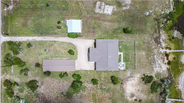 2006 First St, Bayside, TX 78340