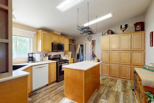 16220 Duggans Rd, Grass Valley, CA 95949