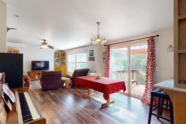 16220 Duggans Rd, Grass Valley, CA 95949