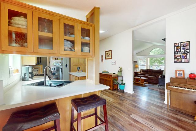 16220 Duggans Rd, Grass Valley, CA 95949