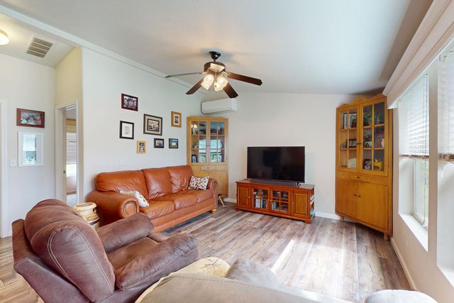 16220 Duggans Rd, Grass Valley, CA 95949