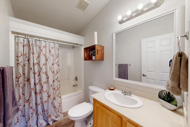 16220 Duggans Rd, Grass Valley, CA 95949