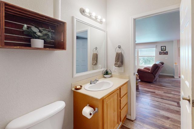 16220 Duggans Rd, Grass Valley, CA 95949