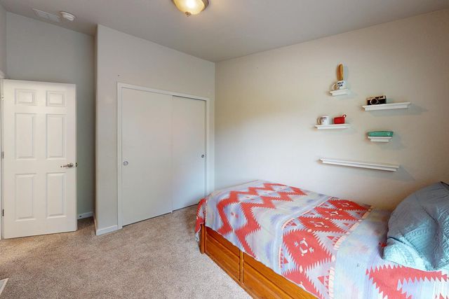 16220 Duggans Rd, Grass Valley, CA 95949