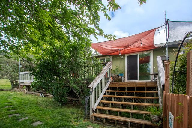 16220 Duggans Rd, Grass Valley, CA 95949