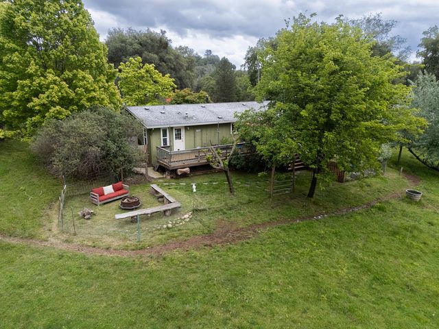 16220 Duggans Rd, Grass Valley, CA 95949