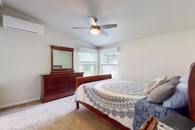 16220 Duggans Rd, Grass Valley, CA 95949