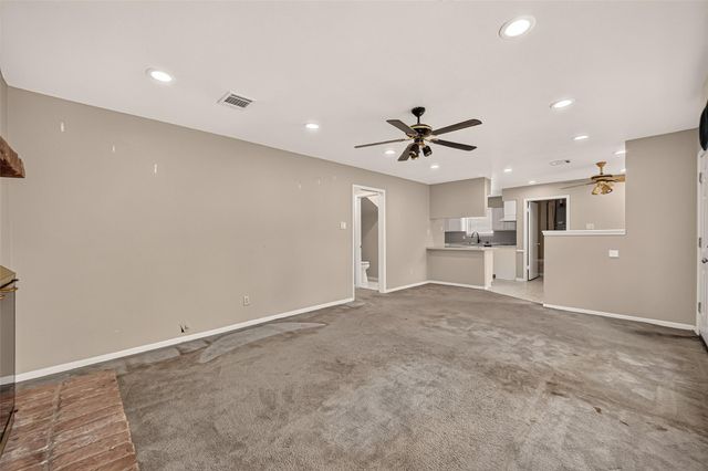 15807 Parksley, Houston, TX 77059