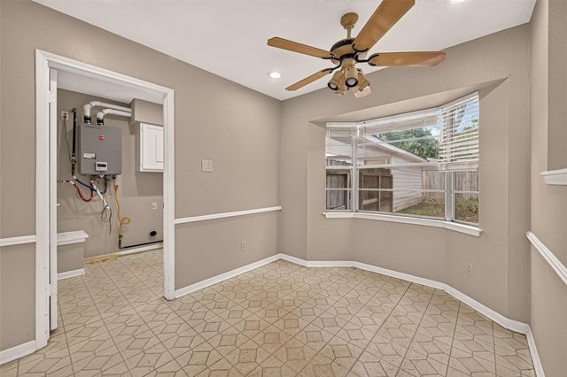 15807 Parksley, Houston, TX 77059