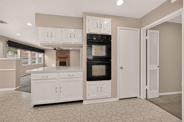 15807 Parksley, Houston, TX 77059