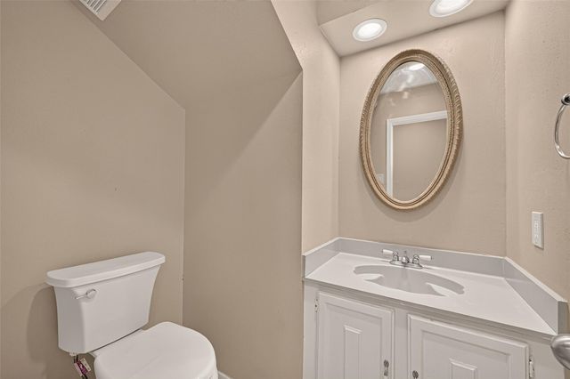 15807 Parksley, Houston, TX 77059