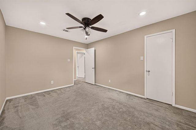 15807 Parksley, Houston, TX 77059