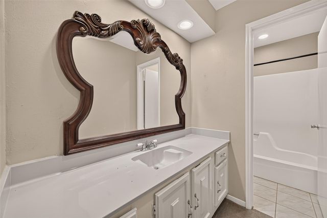 15807 Parksley, Houston, TX 77059