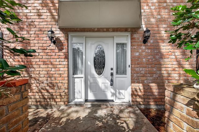 15807 Parksley, Houston, TX 77059