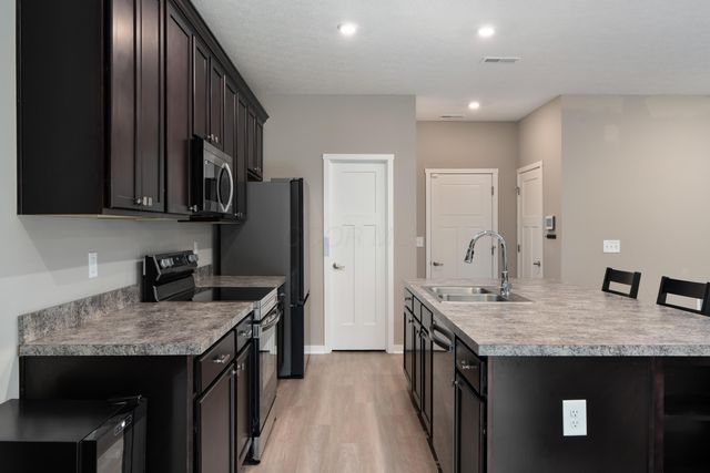4249 Portwatch Drive, Canal Winchester, OH 43110