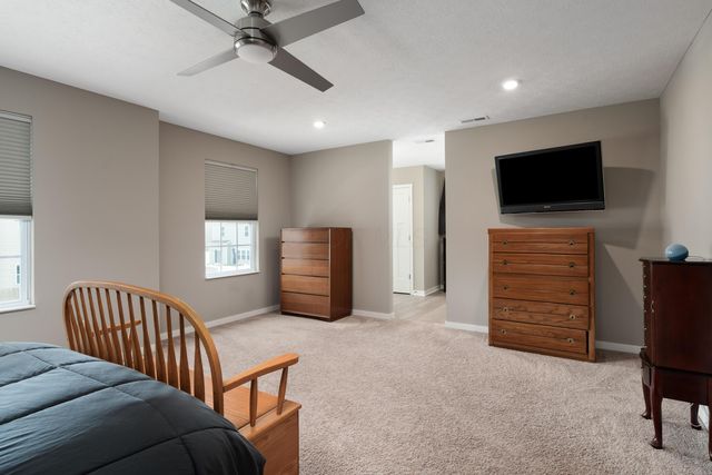 4249 Portwatch Drive, Canal Winchester, OH 43110