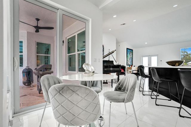 4300 Hunting Trail, Lake Worth, FL 33467