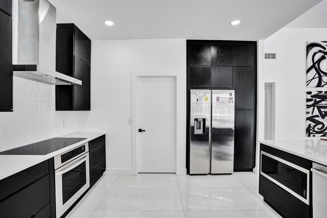4300 Hunting Trail, Lake Worth, FL 33467