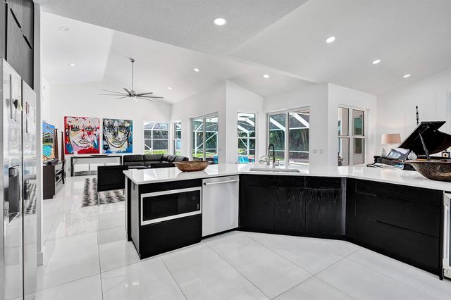 4300 Hunting Trail, Lake Worth, FL 33467