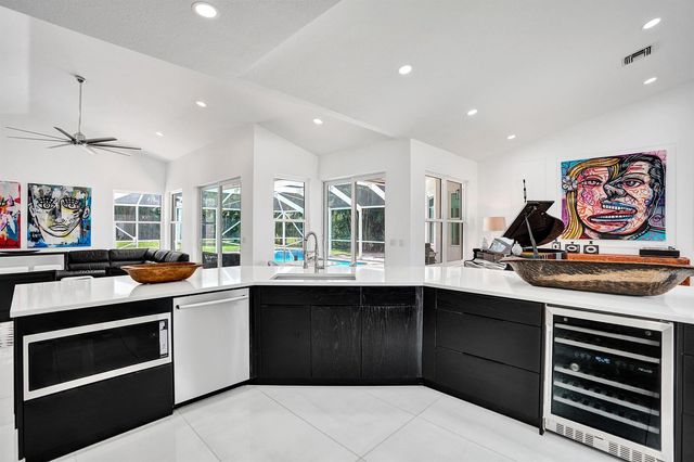 4300 Hunting Trail, Lake Worth, FL 33467