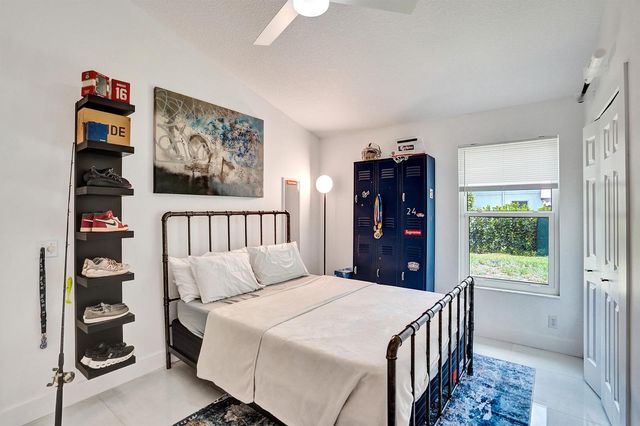 4300 Hunting Trail, Lake Worth, FL 33467