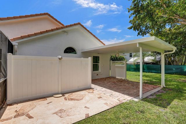 4300 Hunting Trail, Lake Worth, FL 33467