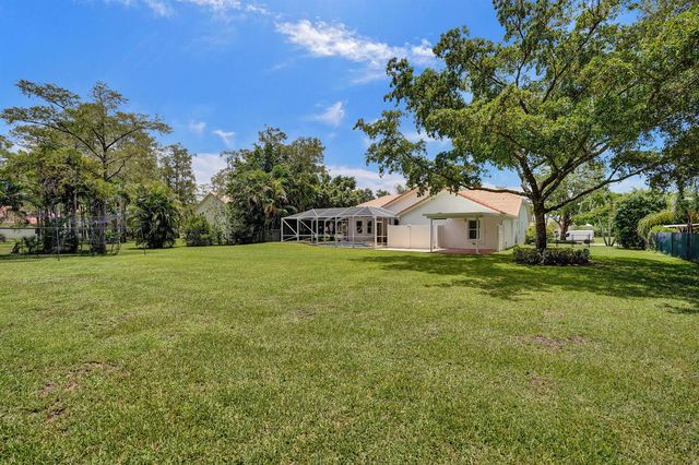 4300 Hunting Trail, Lake Worth, FL 33467