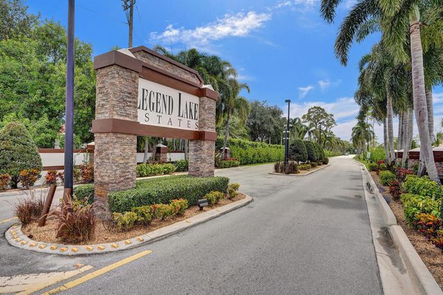 4300 Hunting Trail, Lake Worth, FL 33467