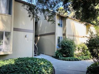 505 Cypress Point Drive 137, Mountain View, CA 94043