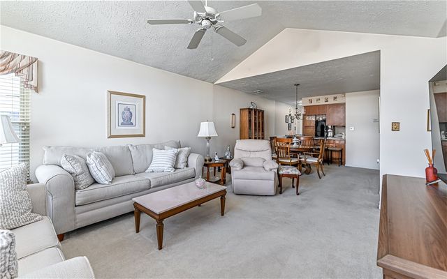 5138 Polo Fields Dr, Hampton, PA 15044