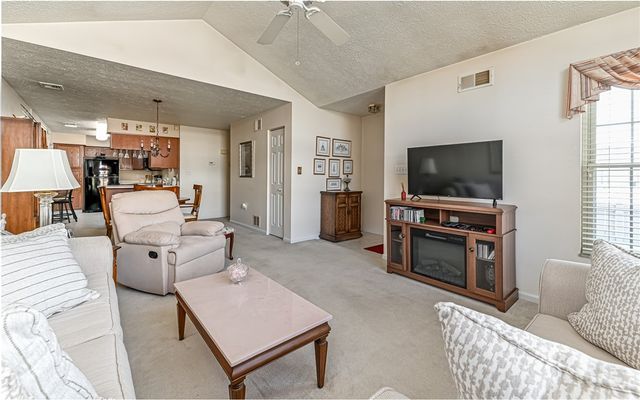 5138 Polo Fields Dr, Hampton, PA 15044