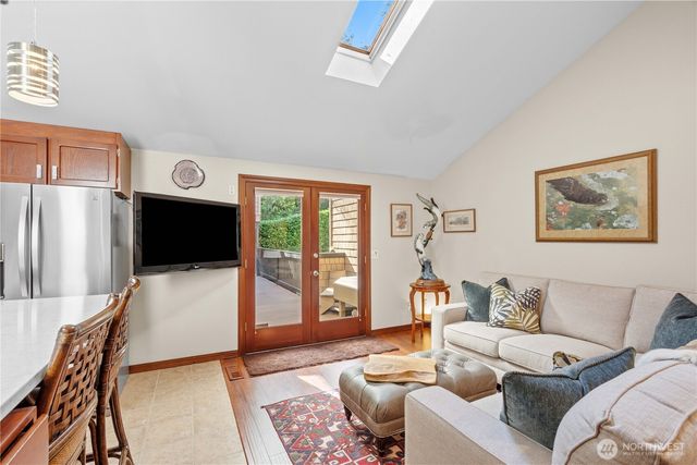 5412 175th Avenue Ct E, Lake Tapps, WA 98391