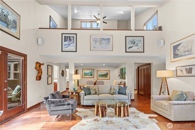 5412 175th Avenue Ct E, Lake Tapps, WA 98391