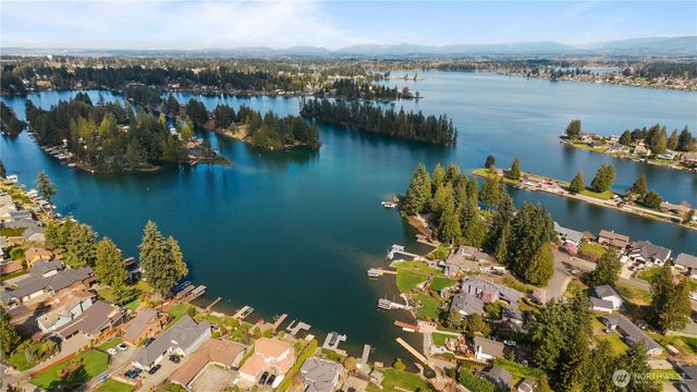 5412 175th Avenue Ct E, Lake Tapps, WA 98391