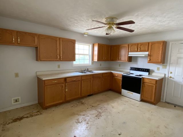 1652 Vista Ln, Clarksville, TN 37043